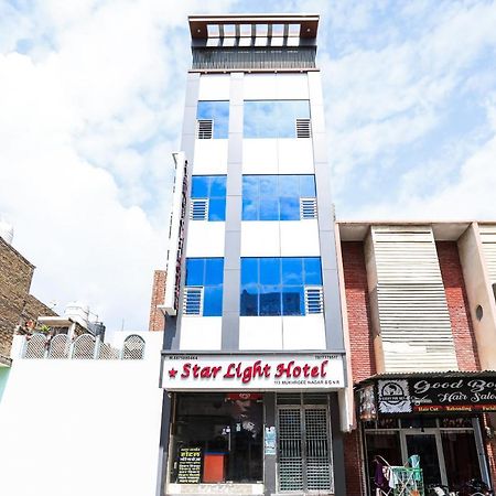 Oyo 71693 Starlight Hotel Gangānagar エクステリア 写真