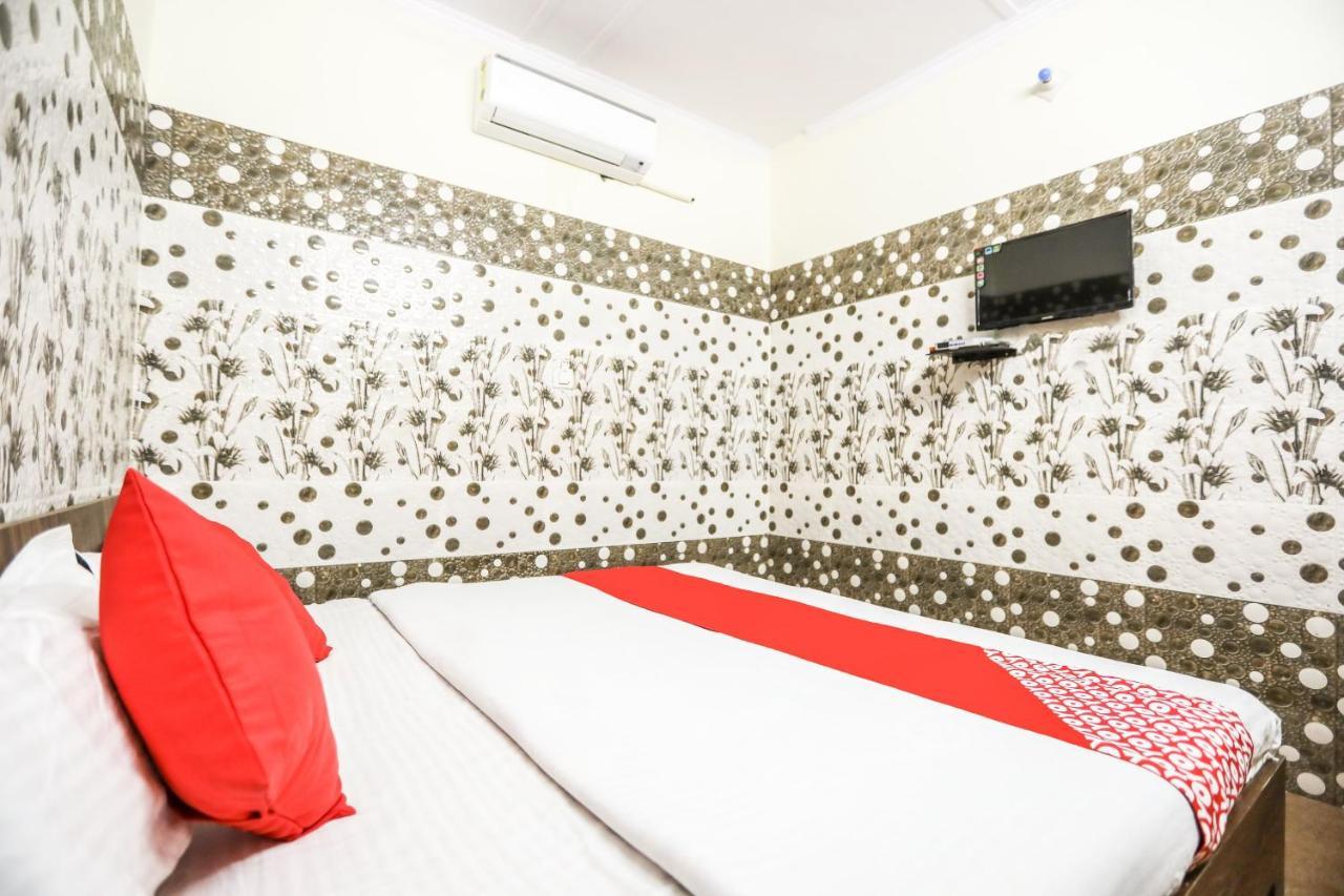 Oyo 71693 Starlight Hotel Gangānagar エクステリア 写真