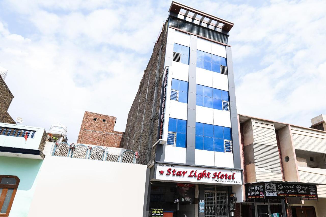 Oyo 71693 Starlight Hotel Gangānagar エクステリア 写真