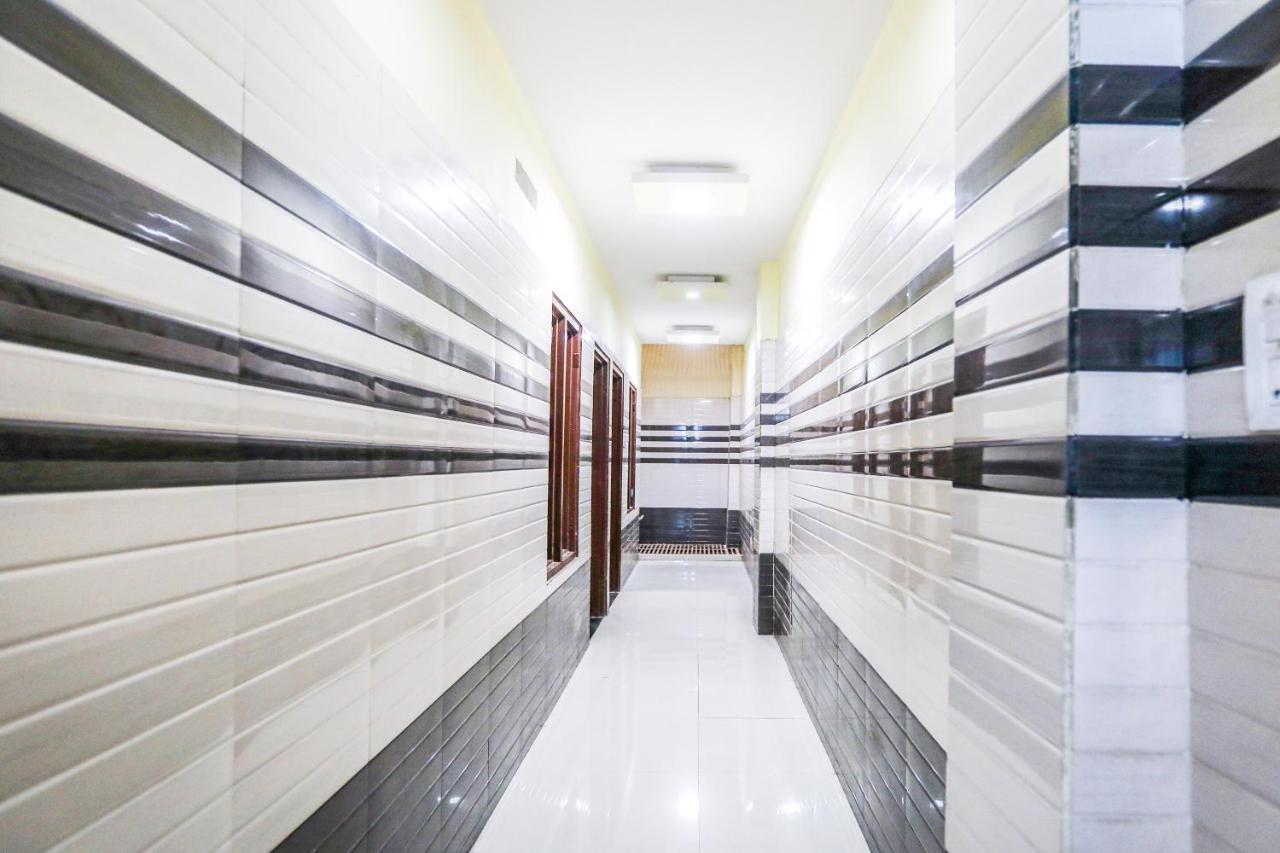 Oyo 71693 Starlight Hotel Gangānagar エクステリア 写真